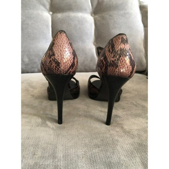 New Tahari Open Toed Sandals Snake Print 9.5 - Picture 4 of 6